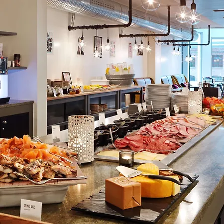 酒店 斯堪迪克瓦伦卡酒店 3*